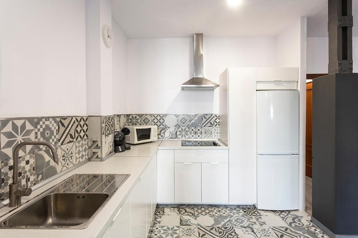 Pelicano Urban Apartment เซบีญา ภายนอก รูปภาพ